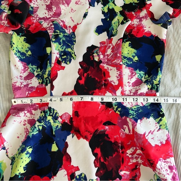 Milly Rosabella Combo Watercolor Scuba Fit and Flare Dress - size 6 Stretch - Picture 5 of 12